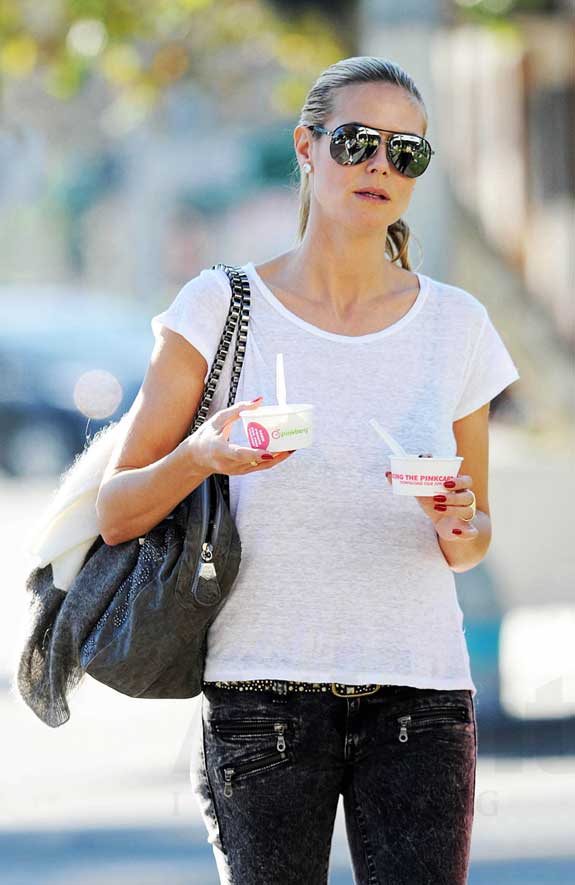 Heidi Klum Eats Pinkberry Frozen Yogurt In See Through T-shirt Flashing Bra © Atlantic Images