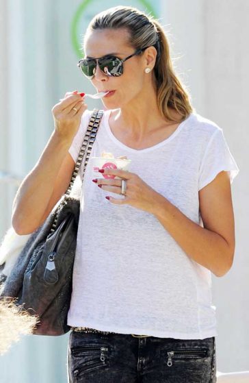 Heidi Klum Eats Pinkberry Frozen Yogurt In See Through T-shirt Flashing Bra © Atlantic Images