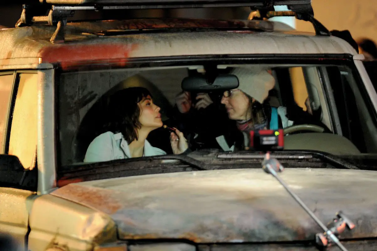 Actress Paula Patton Filming New TV Show 'Somewhere Between' in Vancouver, Canada