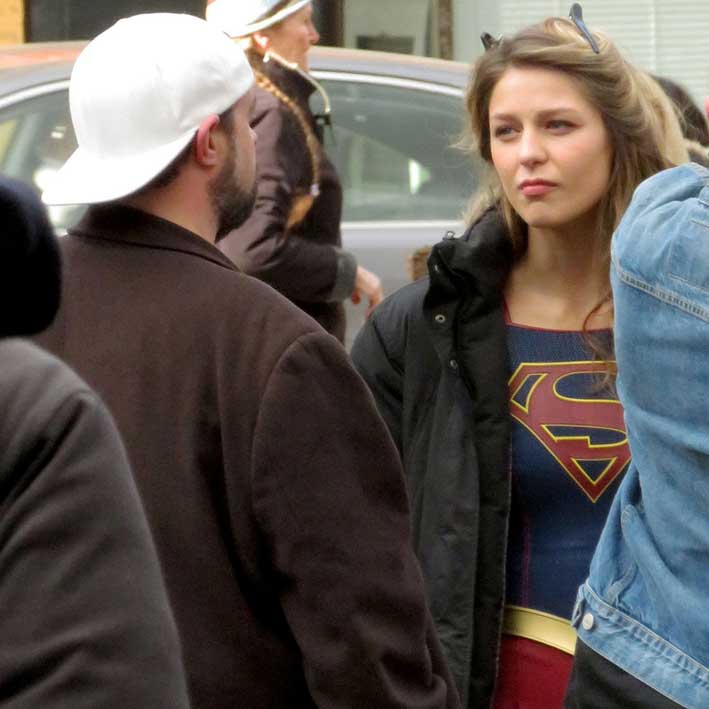 Kevin Smith Supergirl Melissa Benoist Filming Swamp Monster