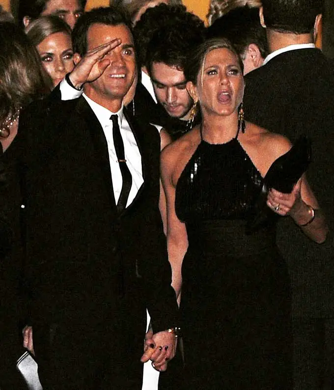 Jennifer Aniston Justin Theroux Holding Hands Romantic Golden Globes