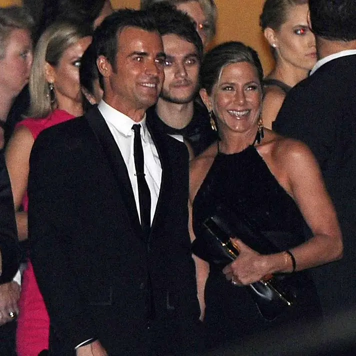 Jennifer Aniston Justin Theroux Holding Hands Romantic Golden Globes