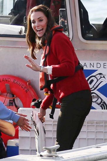 Kate Middleton Fishing Red Sweater Really Wild Canada