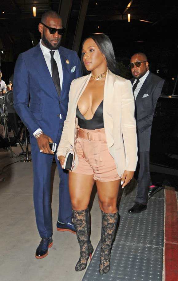 Savannah Brinson Cleavage LeBron James Suit Mayweather McGregor Fight