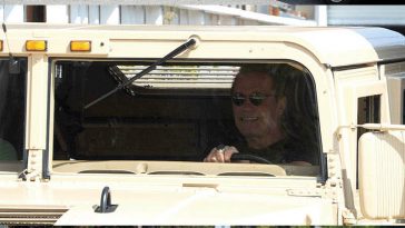 Kendall Jenner Driving 90000 Range Rover With Air Jordan Air