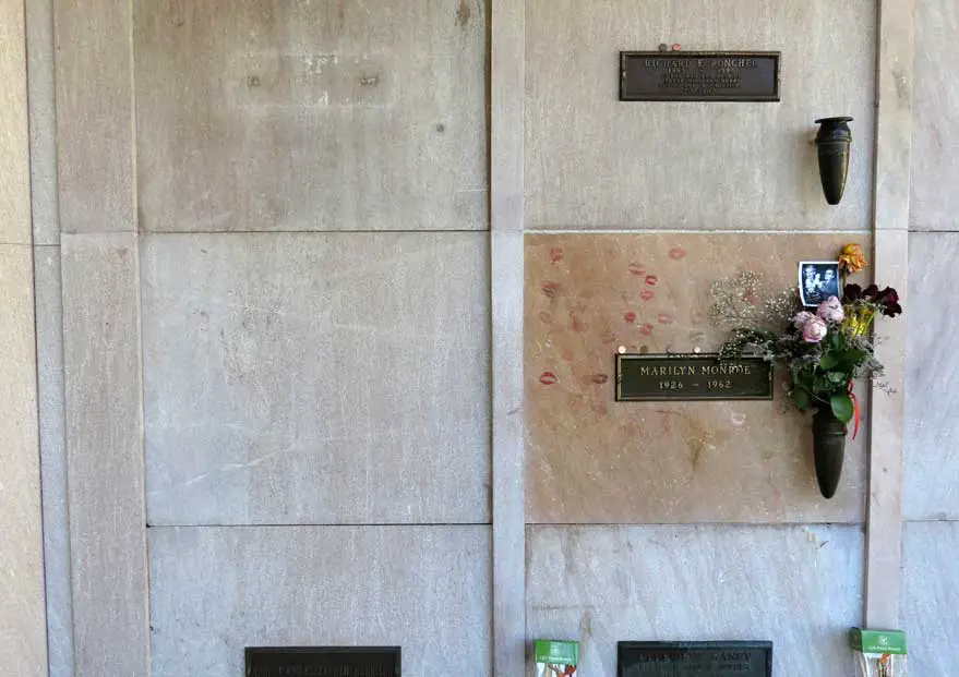 Hugh Hefner Burial Crypt Marilyn Monroe Westwood Memorial PArk