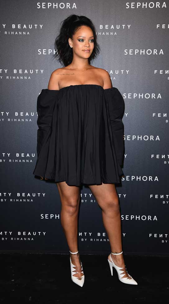 Rihanna Lol Still Ashy Shook Rihanna Fenty Make Up Forever Instagram Calvin Klein LBD