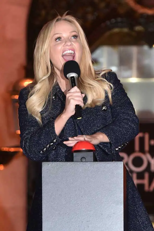 Emma Bunton Baby Spice Christmas Lights London The Royal Exchange Georg Jensen Blue Coat Fashion Spice Girl Christmas Tree