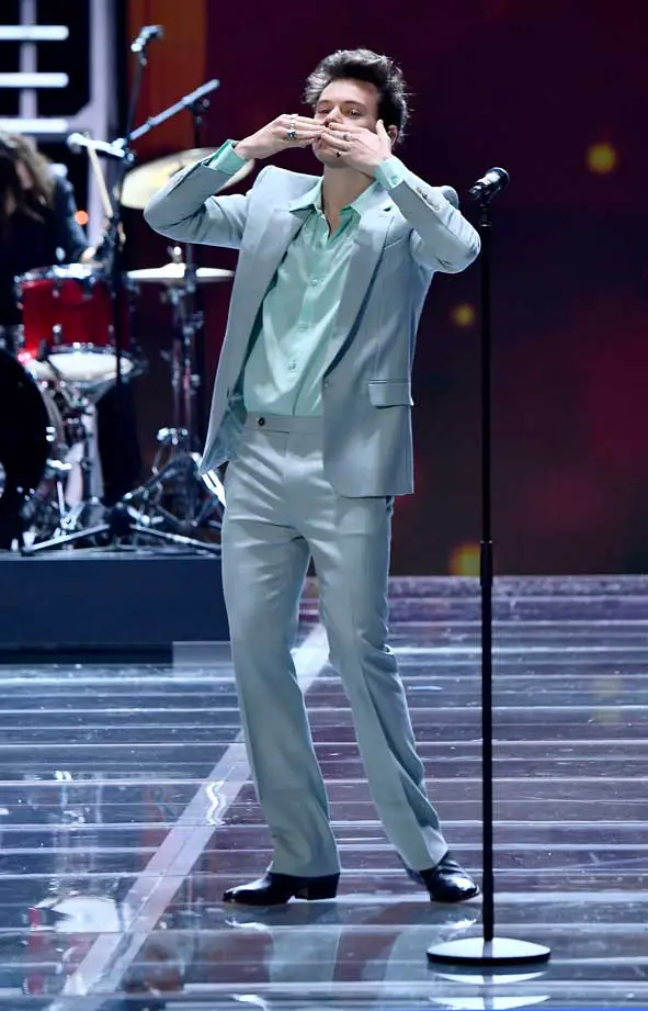 Harry Styles Shanghai China Suit Victoria's Secret 2017 China Shanghai