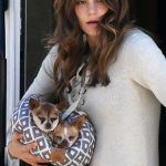 Katharine McPhee carries her adorable Chihuahuas on set of The Lost Wife of Robert Durst © Atlantic Images