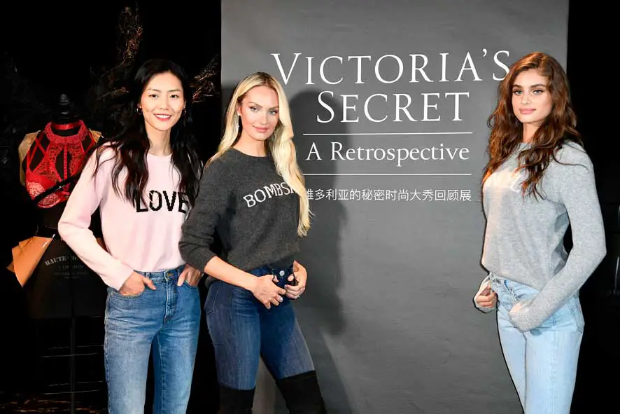Liu Wen, Candice Swanpoel and Taylor Hill pose at the Victoria's Secret Store At Lippo Plaza Appearance at Victoria's Secret on November 18, 2017 in Shanghai, China