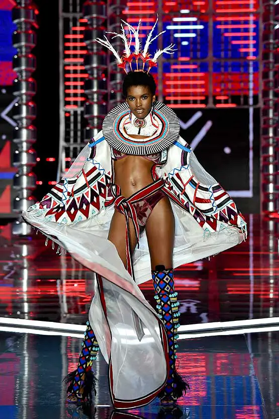 Victoria Secret Fashion Show 2017