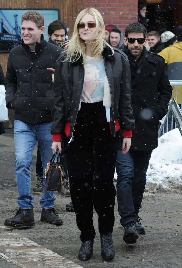 Elle was all smiles as she showed off her Hollywood blonde graphic t-shirt in Park City, Utah at the 2018 Sundance Film Festival