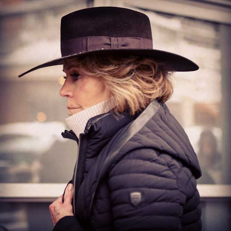 Jane Fonda Wide brimmed fedora hat promoting Jane Fonda In Five Acts amid feud with Megyn Kelly