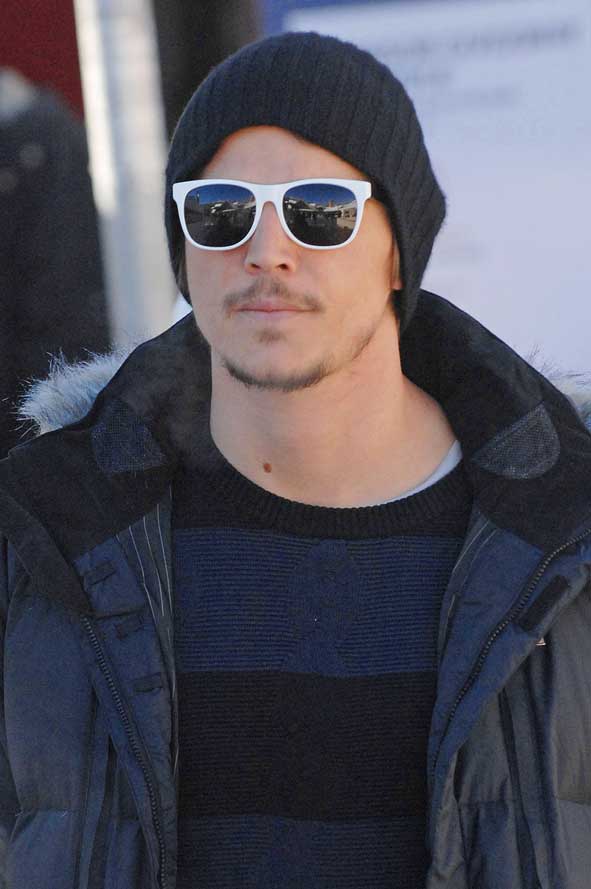Josh kept it cool in Park City, Utah wearing white rimmed wayfarer sunglasses © Atlantic Images