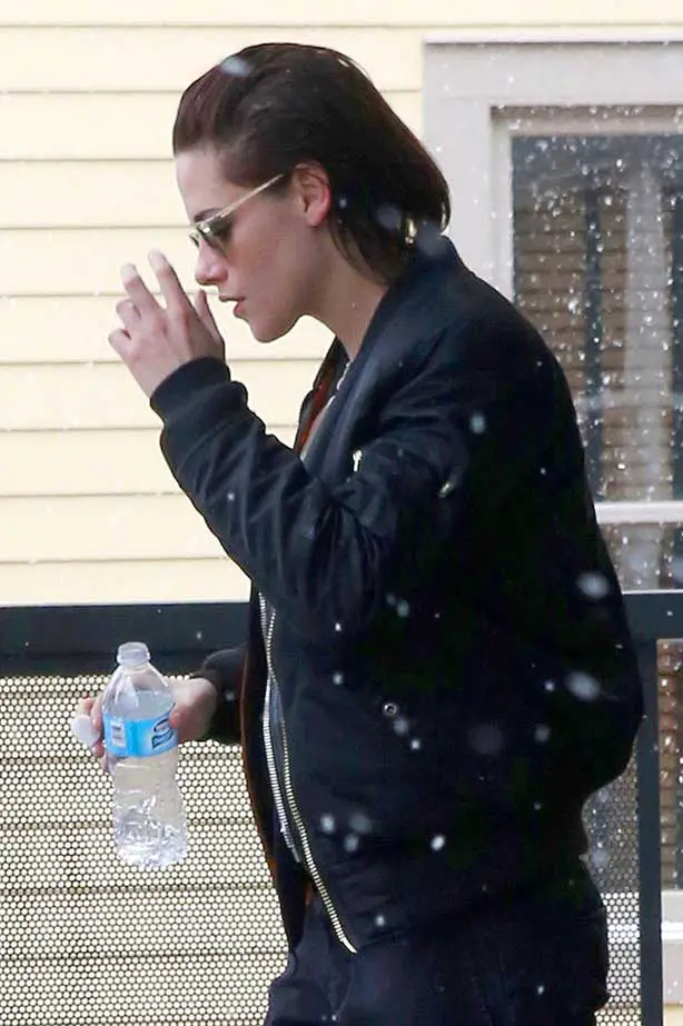 Kristen Stewart Stomach Snow Fashion Leather Jacket Adidas Sneakers Jillian Dempsey Punk Lock Necklace Sundance Film Festival Hair