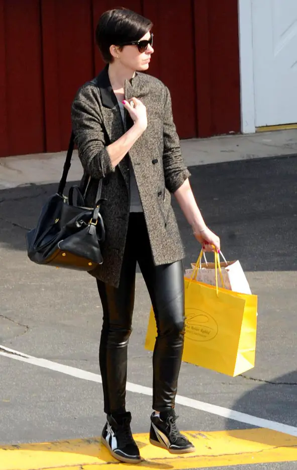 Super stylish! Anne Hathaway wore leather pants as she shopped in shopped and lunched in Brentwood, Los Angeles