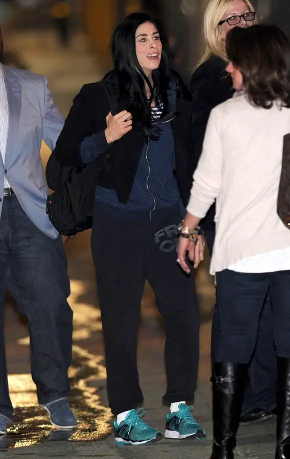 Sarah Silverman was spotted in Hollywood and the comedian really helped a man in need online © Atlantic Images