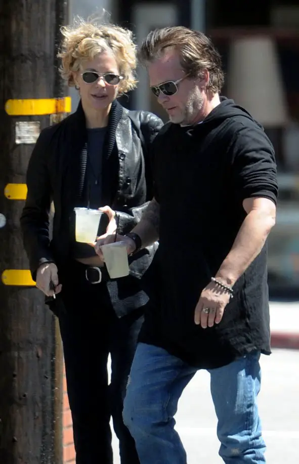 Meg Ryan and John Mellencamp leave R+D Kitchen in Santa Monica © Atlantic Images